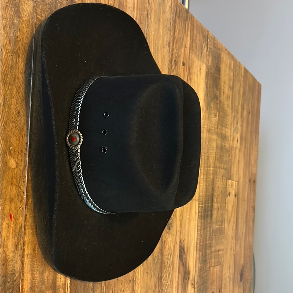Eddy Bros Size 7 black Concho II cowboy hat